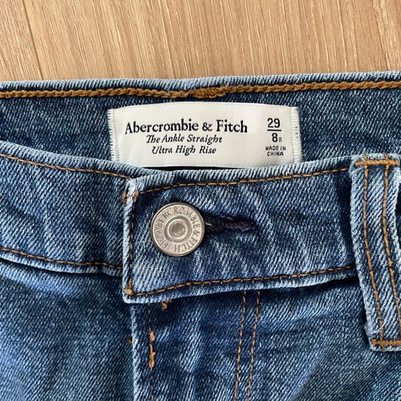 High Rise Ankle Straight: A&F - Picture 2 of 3